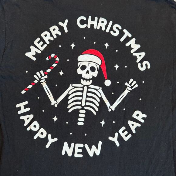 Call Your Mother Black Skeleton "Merry Christmas/New Year" Graphic T-Shirt- M - Picture 3 of 9